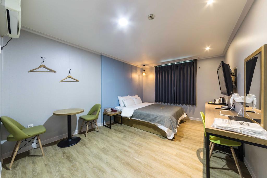 צ'ונצ'און Ost Hotel מראה חיצוני תמונה