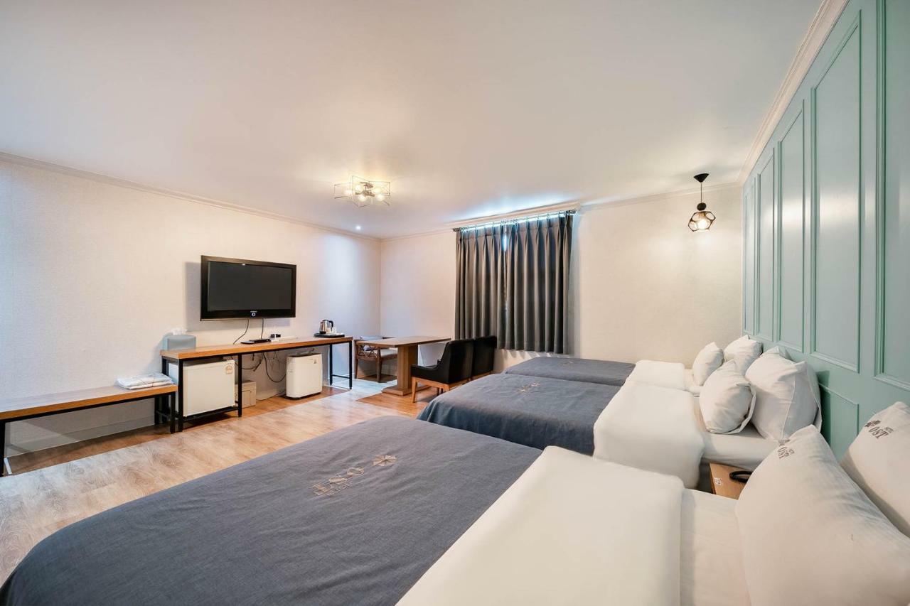 צ'ונצ'און Ost Hotel מראה חיצוני תמונה