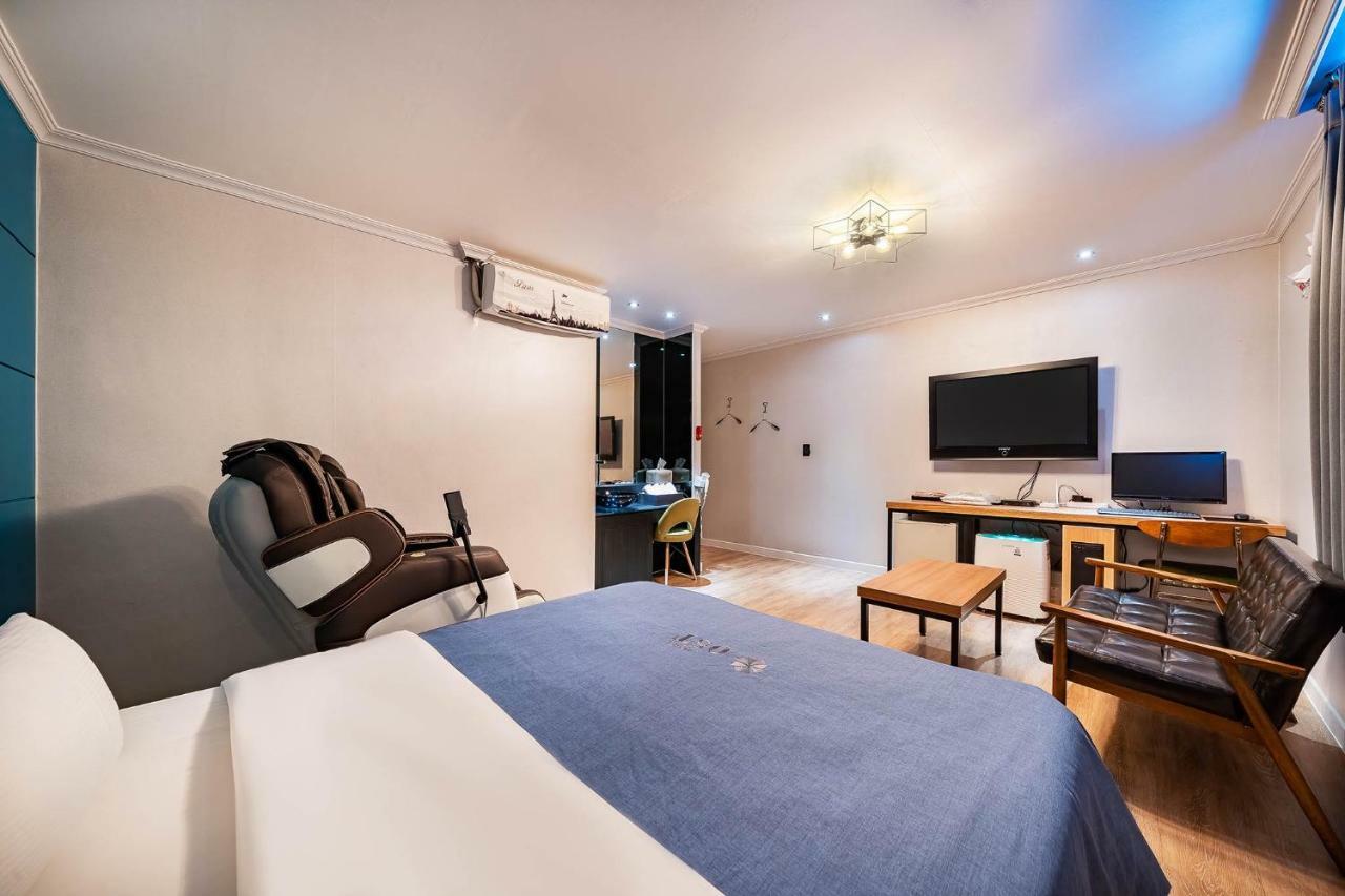 צ'ונצ'און Ost Hotel מראה חיצוני תמונה